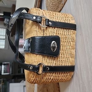 Vintage Style Woven Basket Lunchbox Picnic Purse Black Trim
